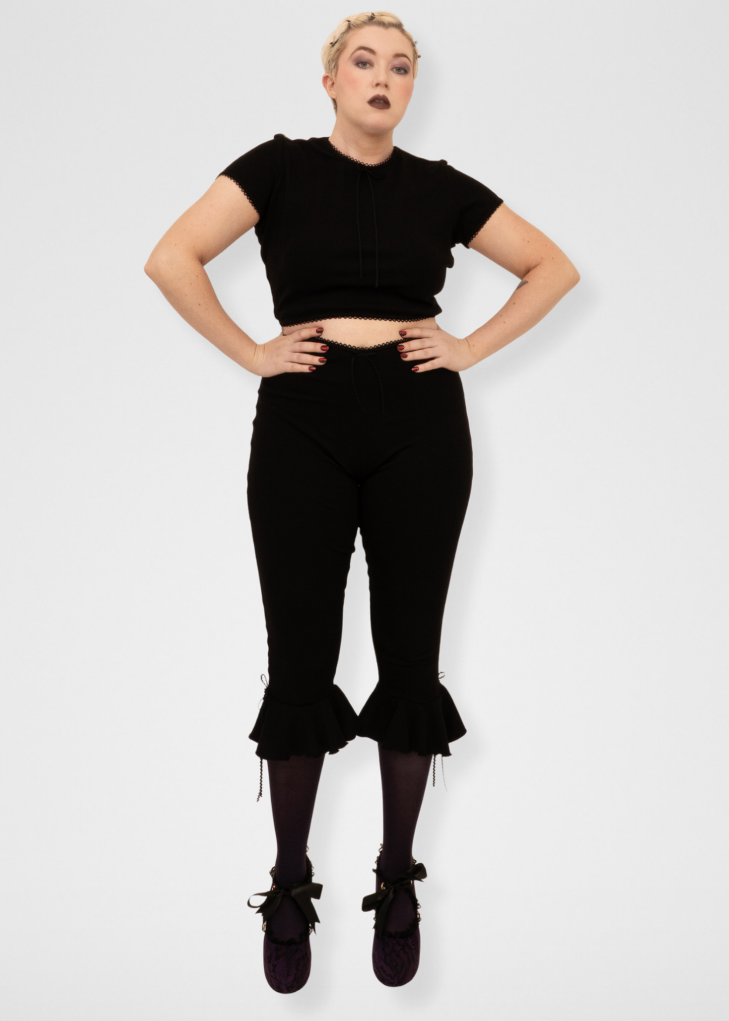 Organic Cotton Ribbed Ruffled Hem Capris - Black