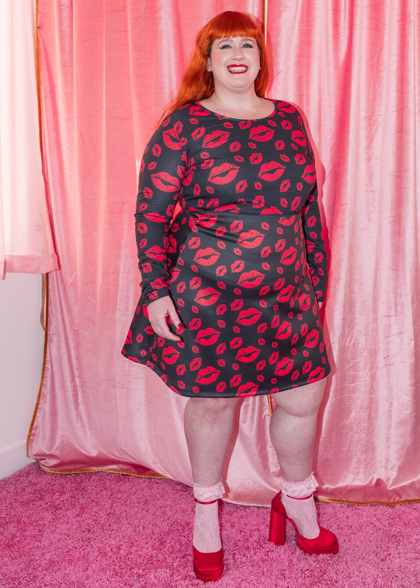 SAMPLE Filakia Kisses Red Lip Print Long Sleeve Tee - Black