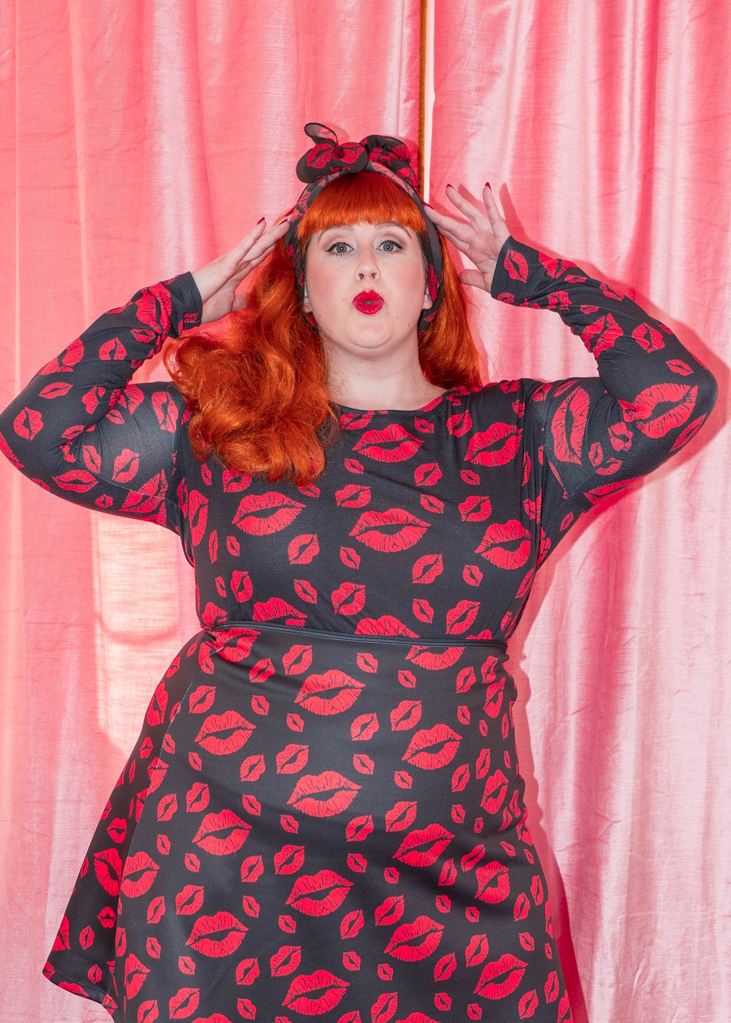 SAMPLE Filakia Kisses Red Lip Print Long Sleeve Tee - Black
