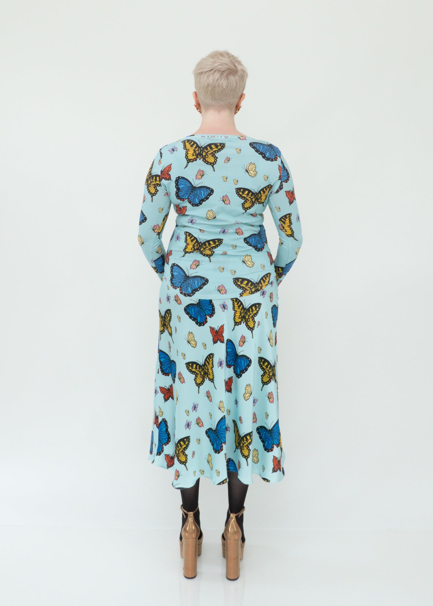 Butterflies Tee - Long Sleeve In Sky Blue