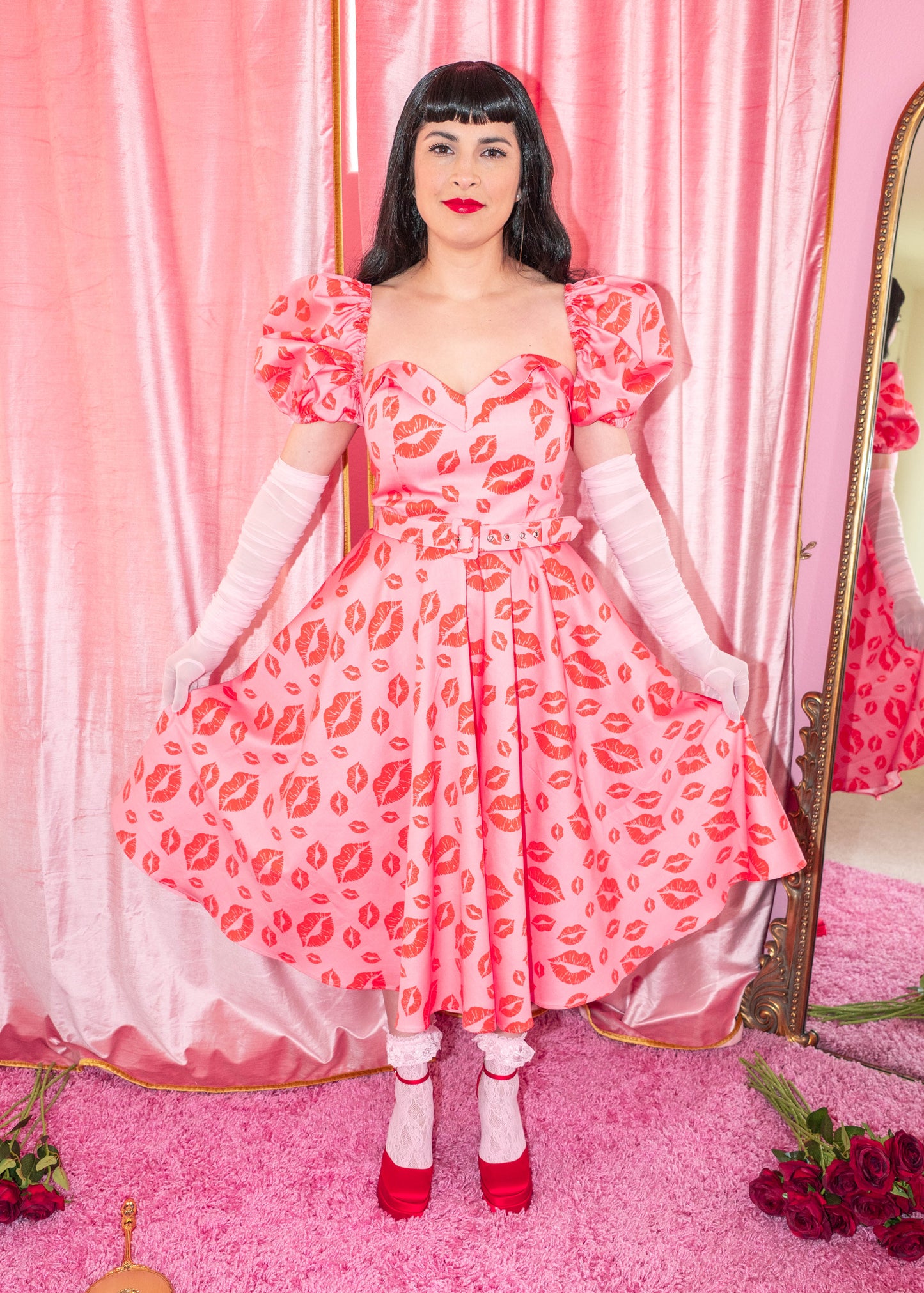 The Marilyn Full Circle Dress - Filakia Kisses Print - Pink & Red